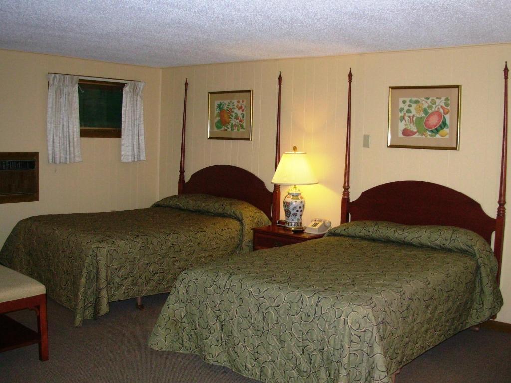 Red Carpet Inn On The Lake - Oneonta Ruang foto